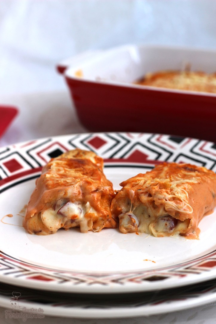 Esse Canelone com Rap10 é rápido, prático e delicioso... O recheio pode ficar por sua conta, o que vale aqui é usar a massa pronta e economizar tempo na cozinha!