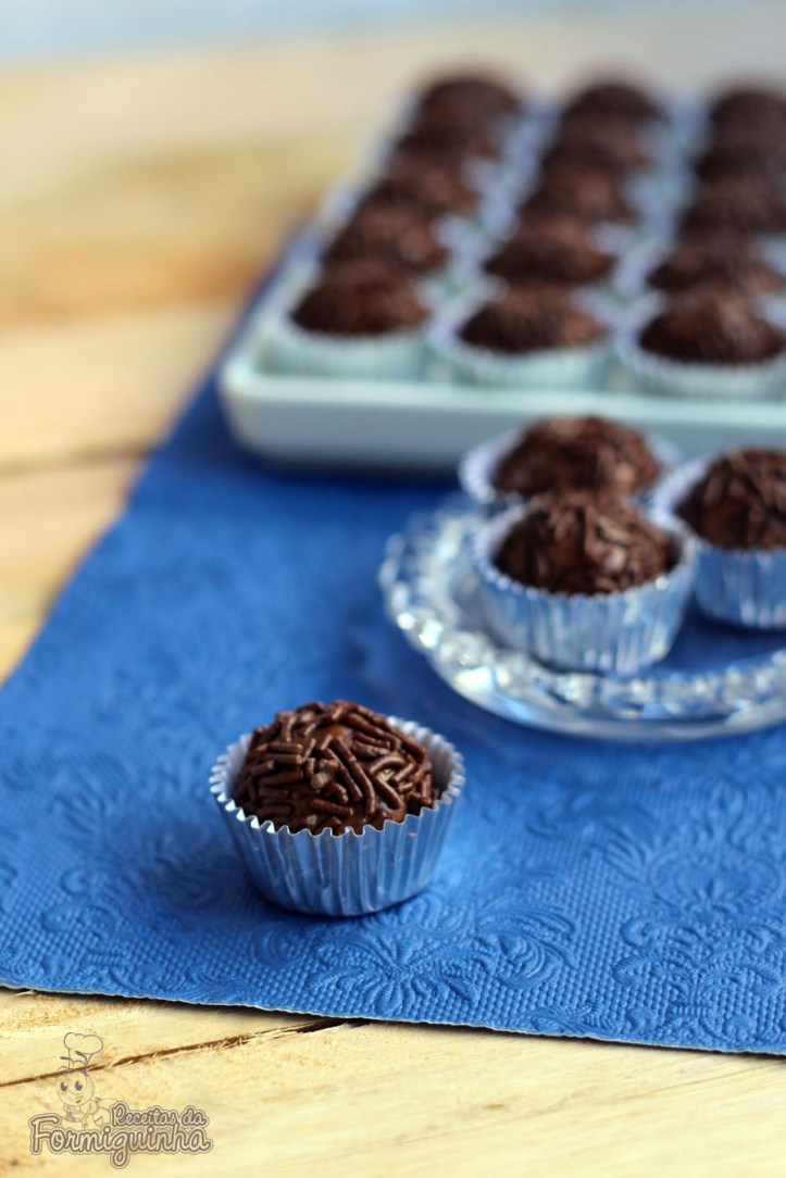 O maravilhoso Ovomaltine em forma de brigadeiro! Vem aprender a fazer o brigadeiro de ovomaltine!!!