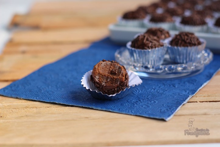 O maravilhoso Ovomaltine em forma de brigadeiro! Vem aprender a fazer o brigadeiro de ovomaltine!!!