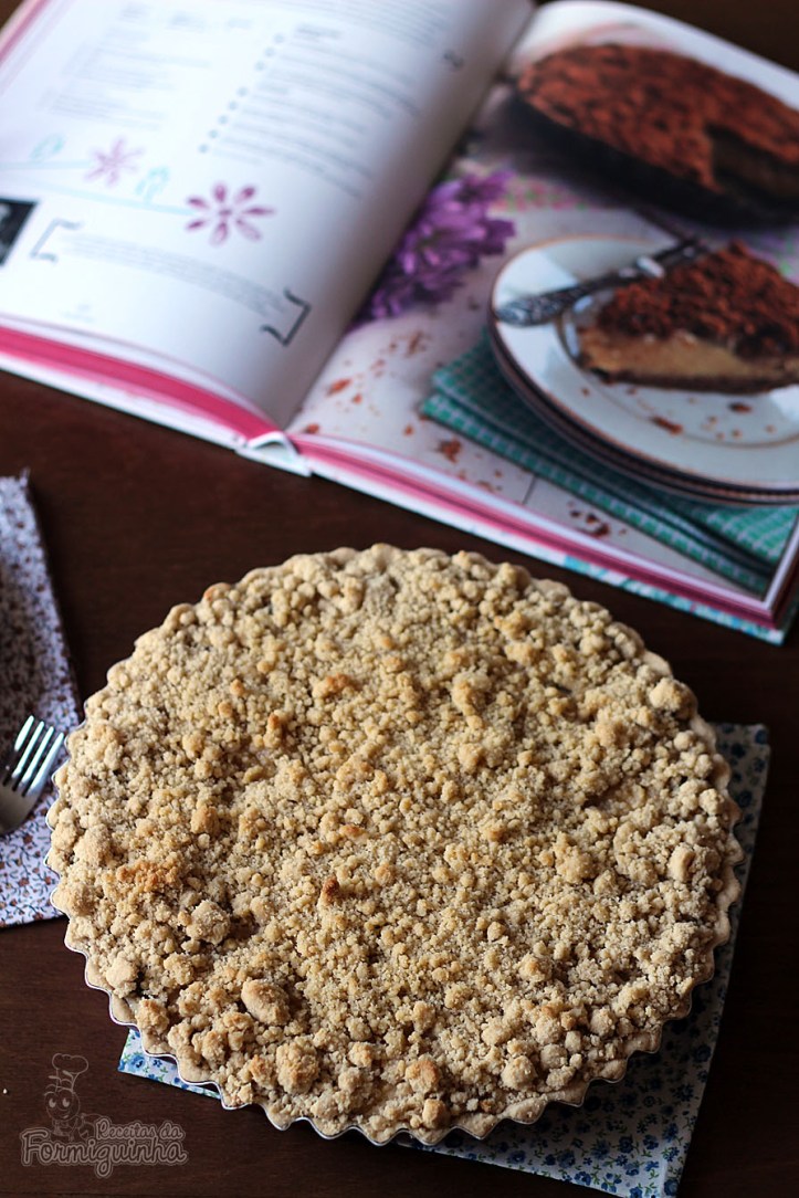 A pie da preguiçosa é ótima para quem não tem habilidades na cozinha e quer impressionar! Faz essa torta e arrasa...