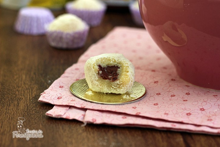 A melhor combinação de sabores em forma de brigadeiro: Leite Ninho com Nutella!!!