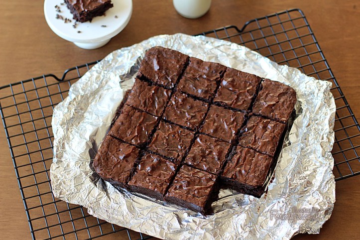 Úmido, saboroso e perfeito! Não dá para resistir a esses Brownies de Cacau...