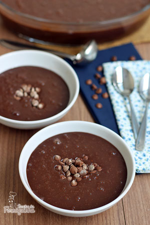 Cremoso, geladinho e muito delicioso! Strogonoff de Chocolate é a sobremesa ideal para os dias quentes onde não se abre mão de comer chocolate!!