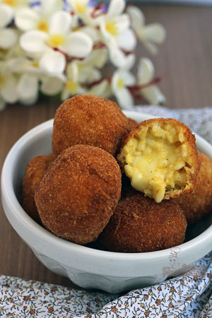 Melhor do que risoto são esses bolinhos de risoto chamados Arancinis... Surpreenda-se!