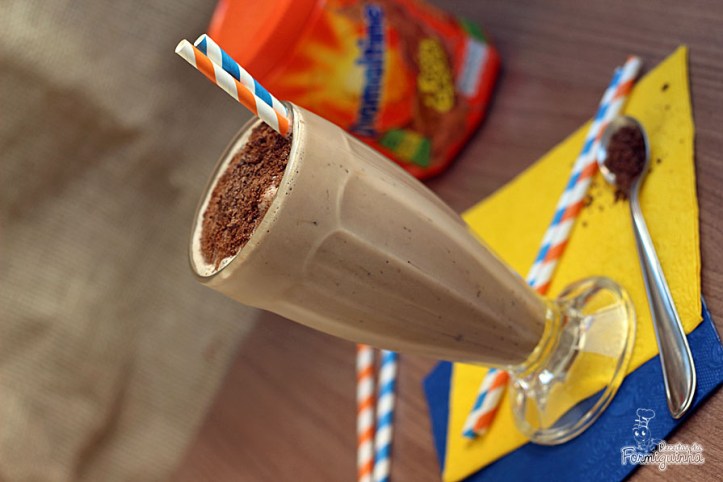 Faça em casa o Milkshake de Ovomaltine igualzinho ao da lanchonete! E capriche na porção da crocância...