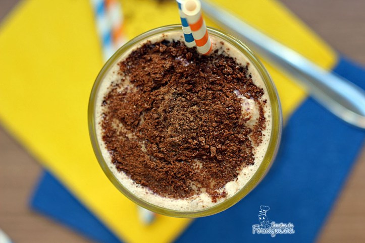 Faça em casa o Milkshake de Ovomaltine igualzinho ao da lanchonete! E capriche na porção da crocância...