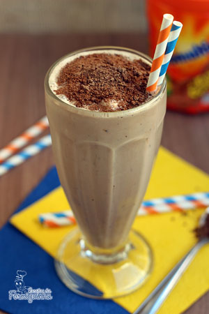 Faça em casa o Milkshake de Ovomaltine igualzinho ao da lanchonete! E capriche na porção da crocância...