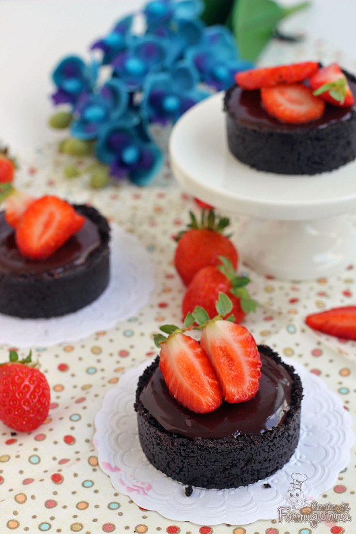 Oreo + Nutella = Felicidade ... delicie-se com porções individuais de muito sabor! Essas mini tortinhas nem precisam ir ao forno, não é o máximo?!