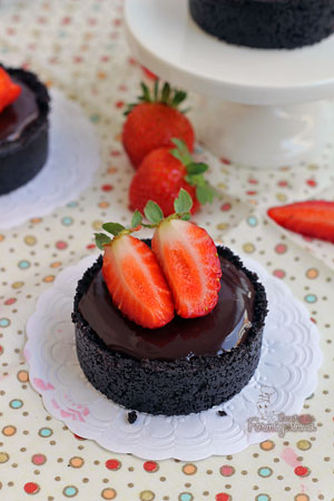 Oreo + Nutella = Felicidade ... delicie-se com porções individuais de muito sabor! Essas mini tortinhas nem precisam ir ao forno, não é o máximo?!