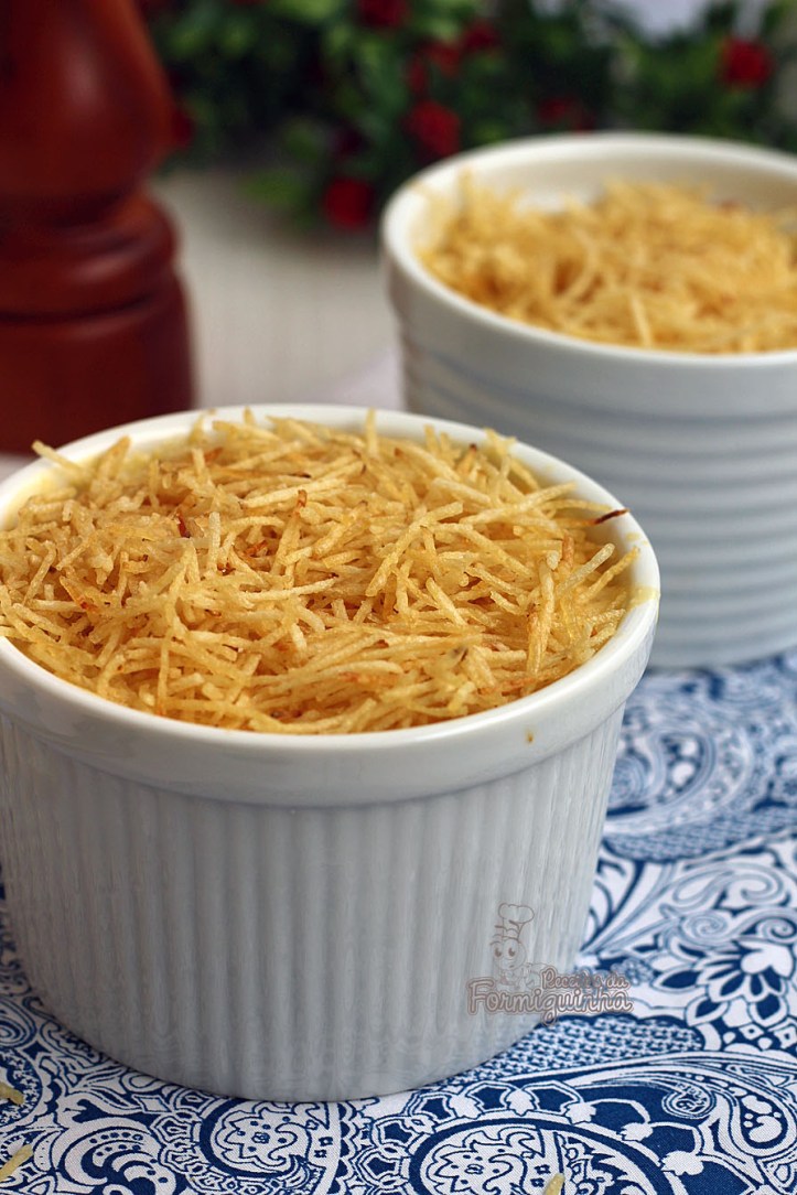 Abraça o estômago e reconforta a alma.. Assim é esse incrível Fricassé de Frango.. Não dá para resistir!