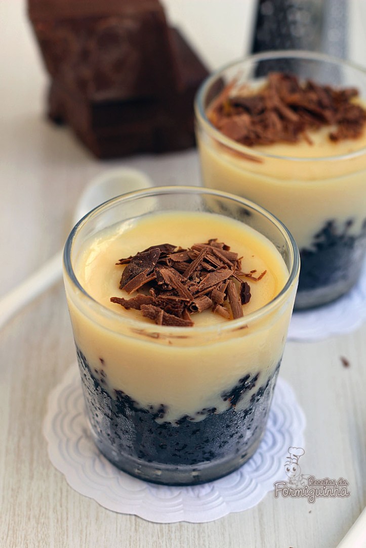 Que tal juntar aquele bolo que sobrou do café da tarde com um creme de baunilha delicioso? Pronto, já terá a sobremesa para o almoço do dia seguinte: um incrível Pavê de sobra de Bolo..
