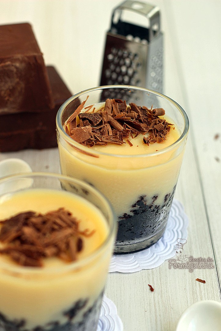 Que tal juntar aquele bolo que sobrou do café da tarde com um creme de baunilha delicioso? Pronto, já terá a sobremesa para o almoço do dia seguinte: um incrível Pavê de sobra de Bolo..