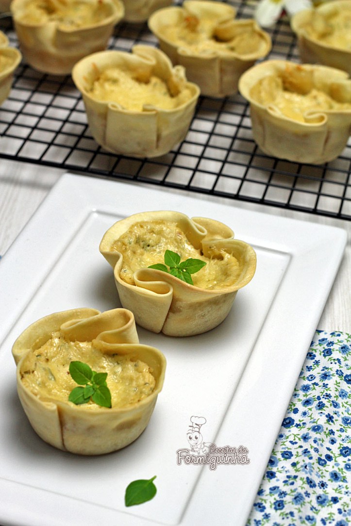 Incrível tortinha de 3 queijos feita com massa de pastel! Surpreenda-se!!!