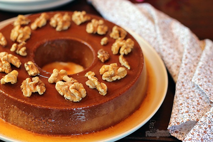 Sabor suave de nozes misturado a leveza do chocolate em uma massa densa e extremamente saborosa. Quem vai resistir a esse pudim de nozes?
