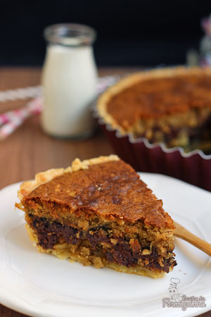 Casquinha de torta crocante com recheio de cookie de chocolate. Quer mais? Acrescente uma bola de sorvete ou uma dose de chantilly e seja feliz como nunca!