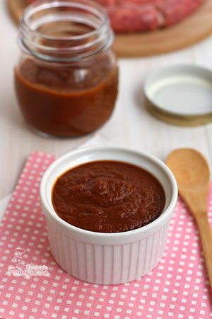 Feito com Tomate Pelado, esse Molho Barbecue é encorporado e muito saboroso! Vale a pena experimentar...